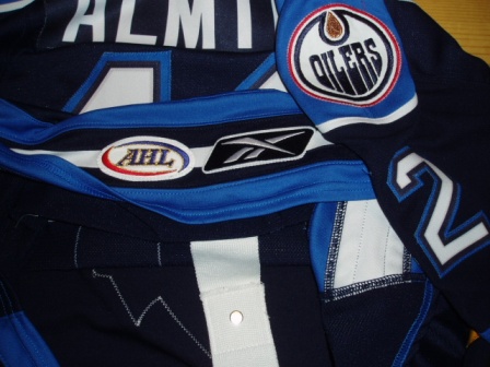 I love these talons on the now defunct Springfield Falcons (AHL) jerseys. :  r/hockeyjerseys